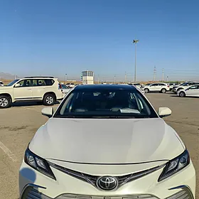 Toyota Camry 2024