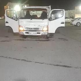 Mitsubishi Canter 2025