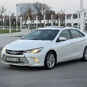 Toyota Camry 2017