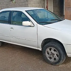 Nissan Sunny 1996