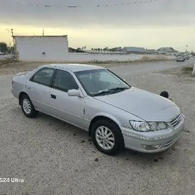 Toyota Camry 2001