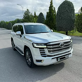 Toyota Land Cruiser 2023