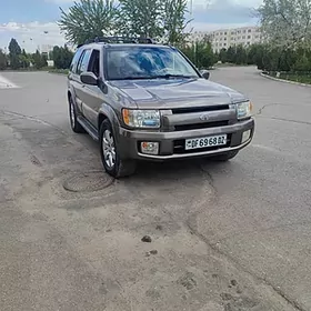 Nissan Pathfinder 2002