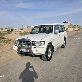 Mitsubishi Pajero 1998