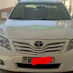 Toyota Camry 2011