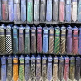 satyjy  oglen esik magazyna