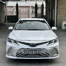 Toyota Camry 2023
