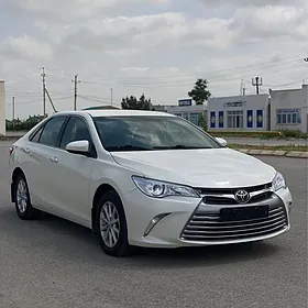 Toyota Camry 2017