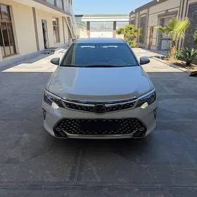 Toyota Camry 2017