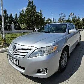 Toyota Camry 2010