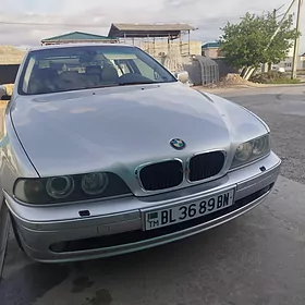 BMW E39 2001