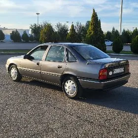 Opel Vectra 1990