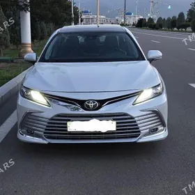 Toyota Camry 2022