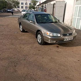 Toyota Camry 2000