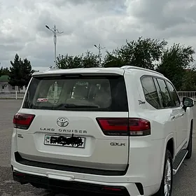 Toyota Land Cruiser 2022