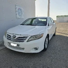 Toyota Camry 2010