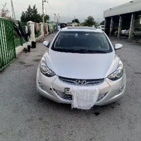Hyundai Elantra 2011