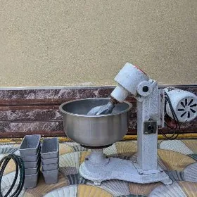 Mesalka hamyr garyan. мешалка