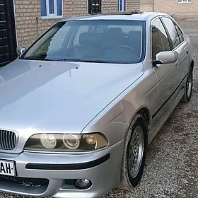 BMW E39 2001