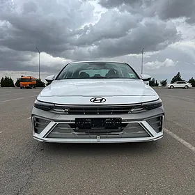 Hyundai Elantra 2025