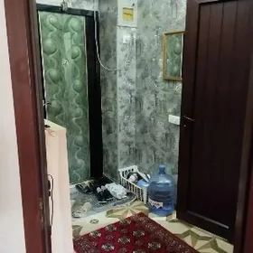 Satlyk jaý gülälekde