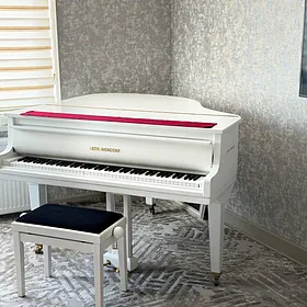 Royal pianino