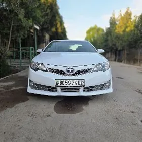 Toyota Camry 2012