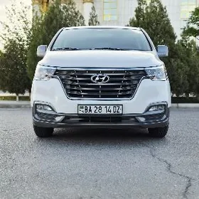 Hyundai H-1 2021