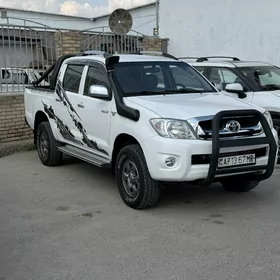 Toyota Hilux 2010
