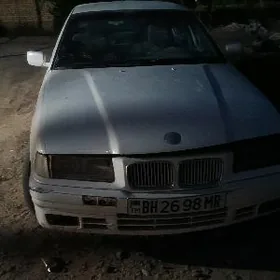 BMW 320 1992