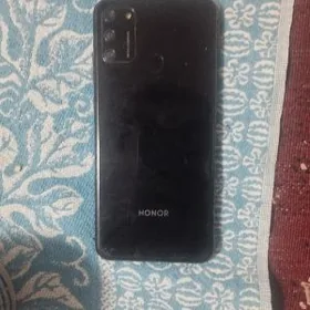 Мобильный телефон