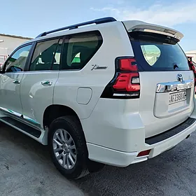 Toyota Land Cruiser Prado 2021