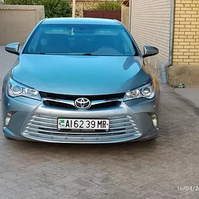 Toyota Camry 2017