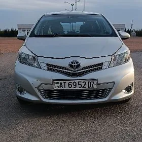 Toyota Yaris 2013