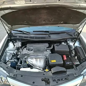 Toyota Camry 2014