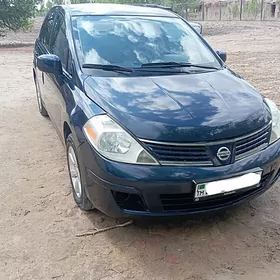 Nissan Versa 2010