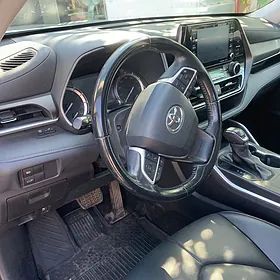 Toyota Highlander 2022