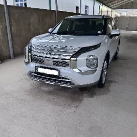 Mitsubishi Outlander 2022