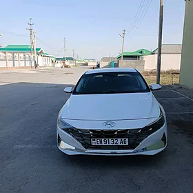 Hyundai Elantra 2021