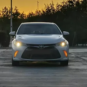 Toyota Camry 2015