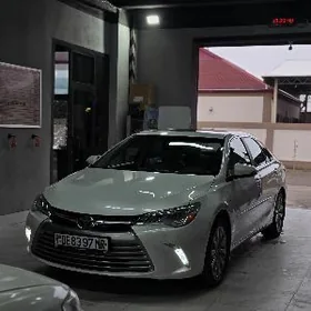 Toyota Camry 2017