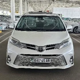 Toyota Sienna 2019