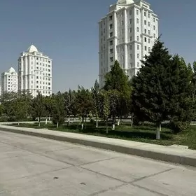 Подвойская 3 комн 8 эт 165 м2