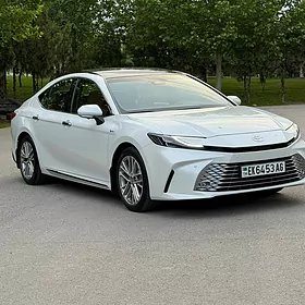 Toyota Camry 2024
