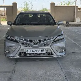 Toyota Camry 2022