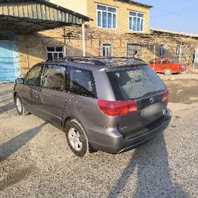 Toyota Sienna 2005