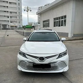 Toyota Camry 2018