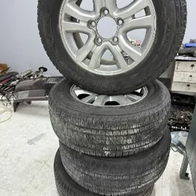 Diska 275 60R18 Land Crusers