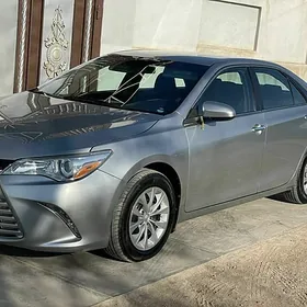 Toyota Camry 2017