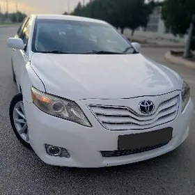 Toyota Camry 2011